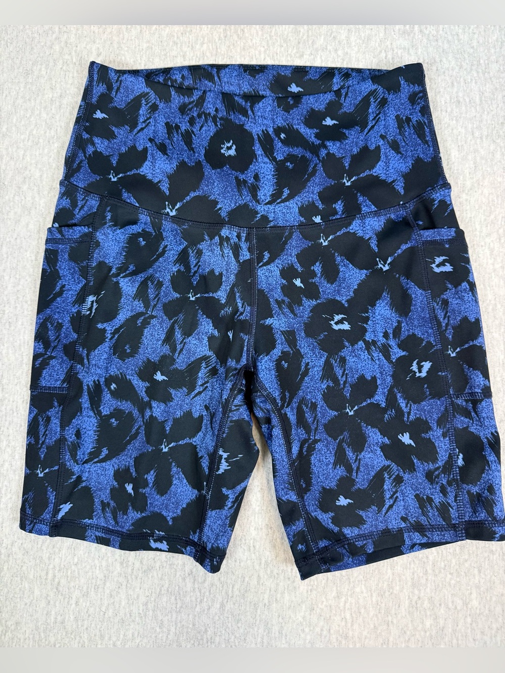 LegEnd Active Midnight Floral High-Waisted Biker Shorts Blue Black - Women’s Med